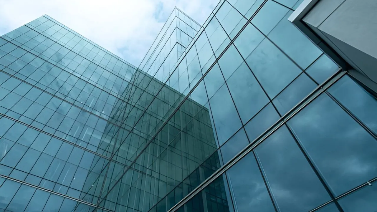 When and When Not to Use Tempered Glass for Windows: A Comprehensive Guide