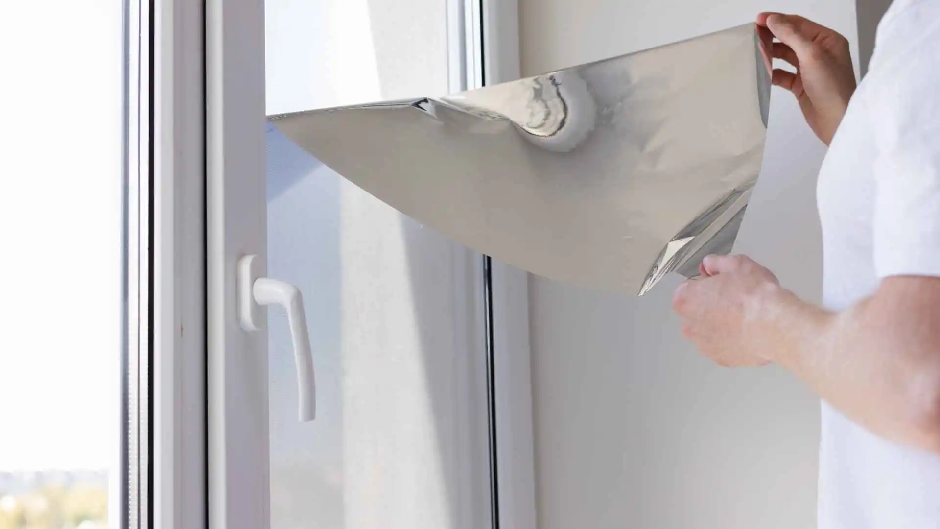 How to Remove Old Window Tint from Residential and Commercial Buildings